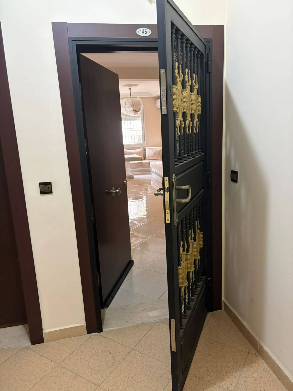 شقة رائعة للبيع بطنجة