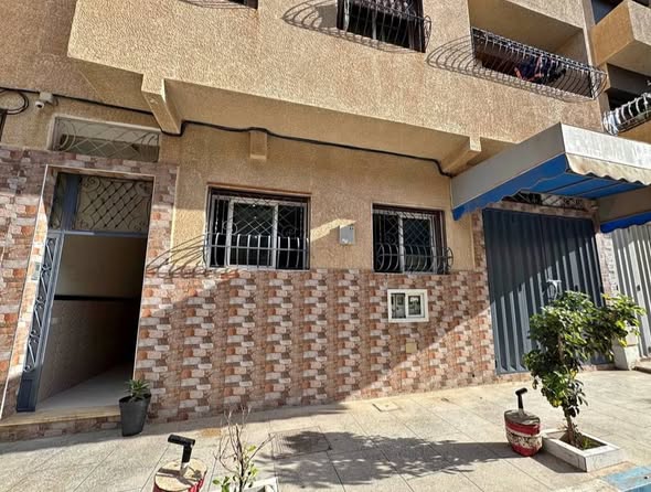 شقة سفلي بالكراج للبيع كتواجد بالدروة