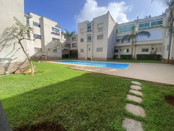 Appartement meublé harhoura avec piscine a la location