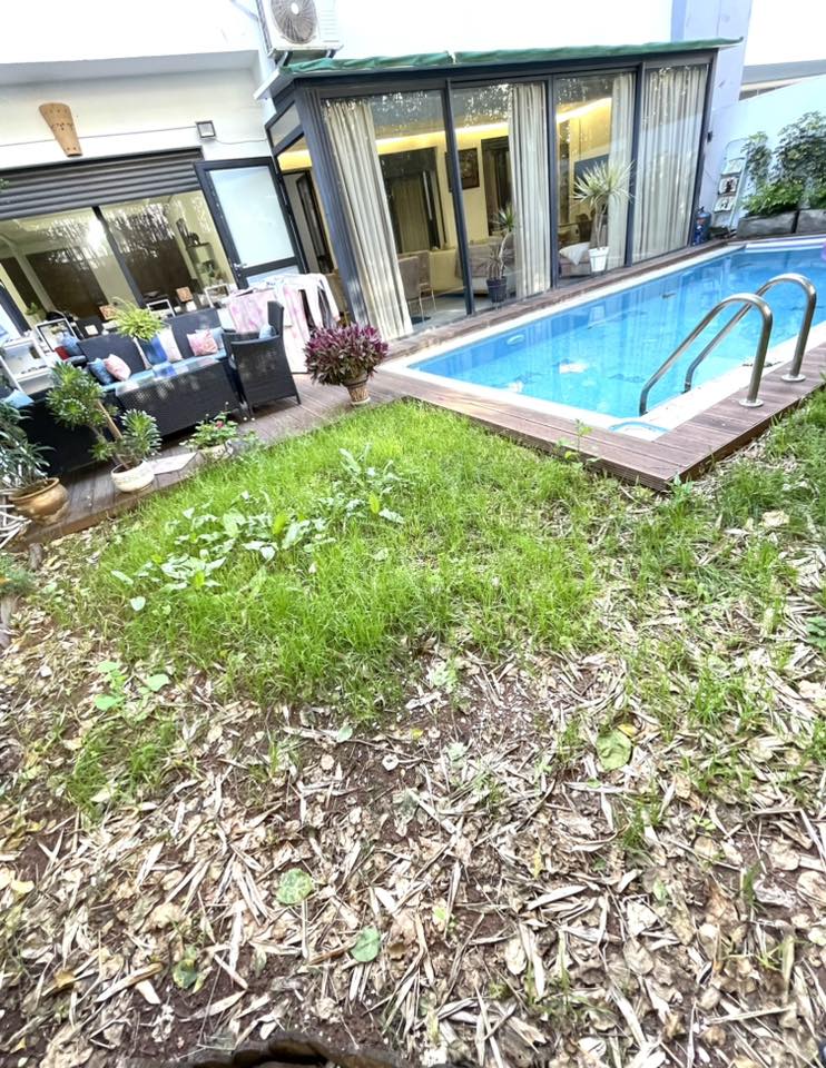 Rez-de-jardin avec piscine privative – Très bel appartement haut standing à la location, vide ou joliment meublé